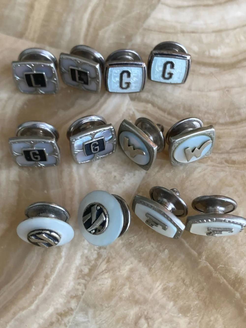 6 Vintage Baer & Wilde Kum-A-Part Cufflink Singles Initial Monogram Lot